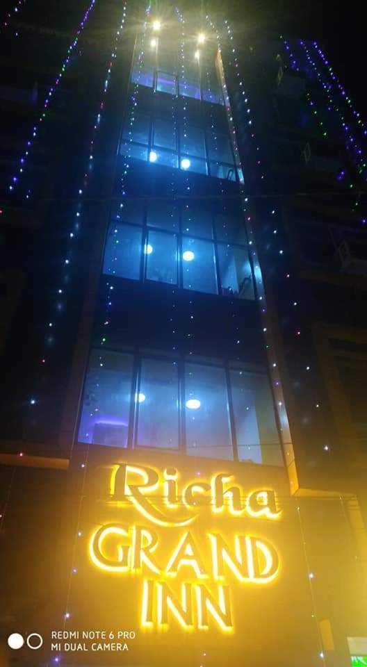 Hotel O Richa Grand ลัคเนา ภายนอก รูปภาพ